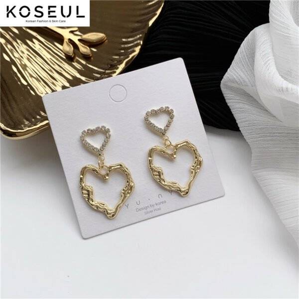 1615797315468 South Korea Dongdaemun Gold Heart Earrings