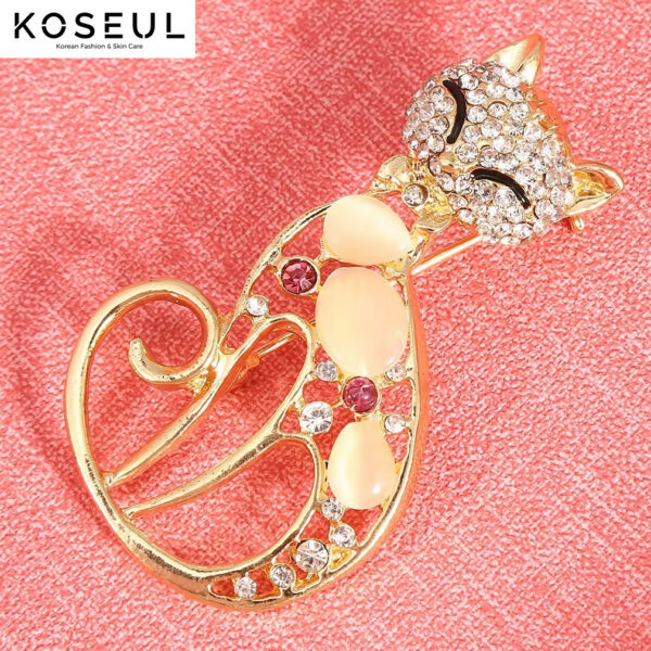 1620979036461 Golden Cat Inlaid Diamond Alloy Brooch Korean Personality Fashion Pin All-Match Simple Clothing Accessories