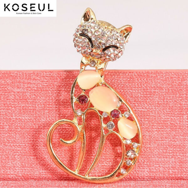 1620979036756 Golden Cat Inlaid Diamond Alloy Brooch Korean Personality Fashion Pin All-Match Simple Clothing Accessories