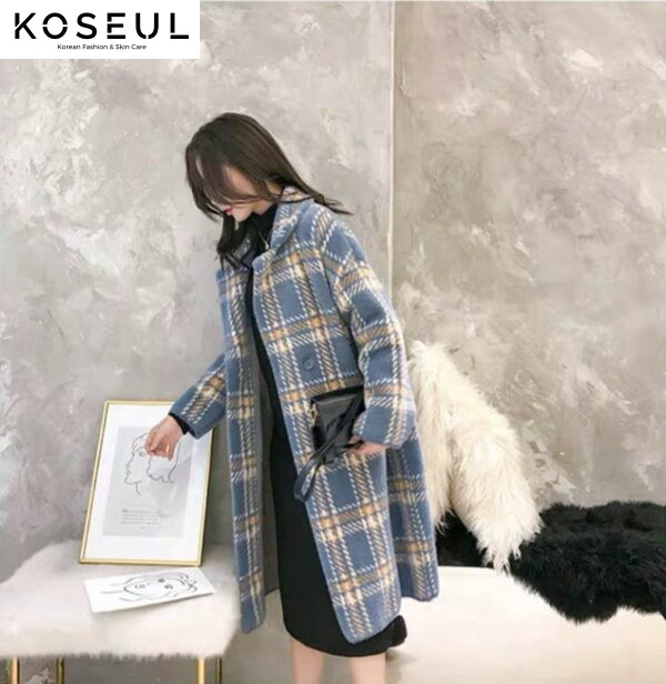 2098403695179 Loose thick knitted sweater coat
