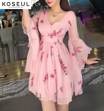 2775930007556 Dress female 2021 summer new Korean version of the flower embroidery sweet super fairy trumpet sleevesback skirt
